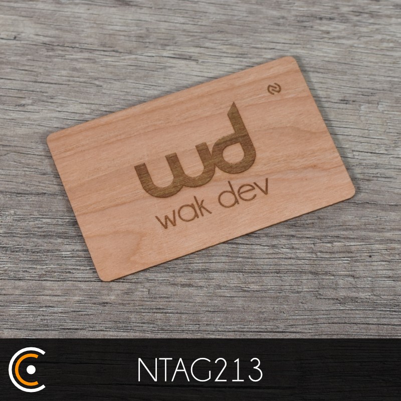 Carte NFC personnalisée - NXP NTAG213 (cerisier gravure recto) - NFC.CARDS